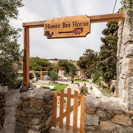 Honey Bee House דירה