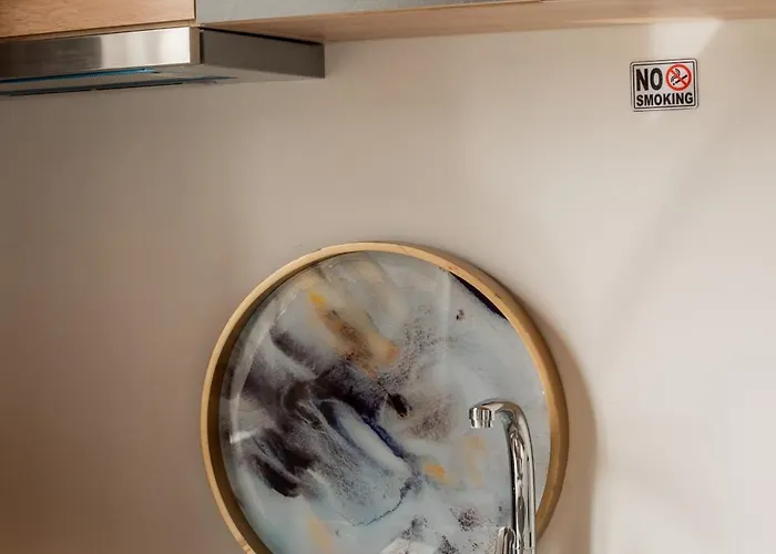 Honey Bee House דירה