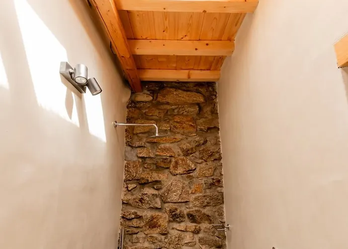 Honey Bee House Daire *